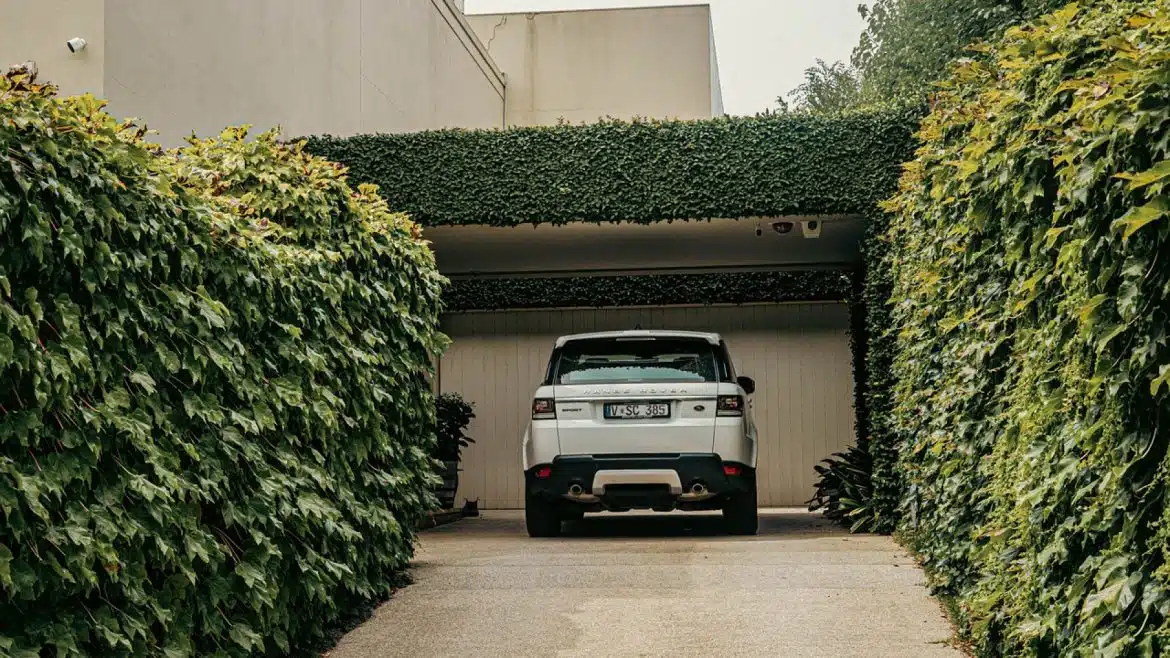 Installation d'une porte de garage : pourquoi choisir un fabricant expérimenté ?